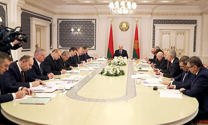 Александр Лукашенко провел совещание о проектах правовых актов 