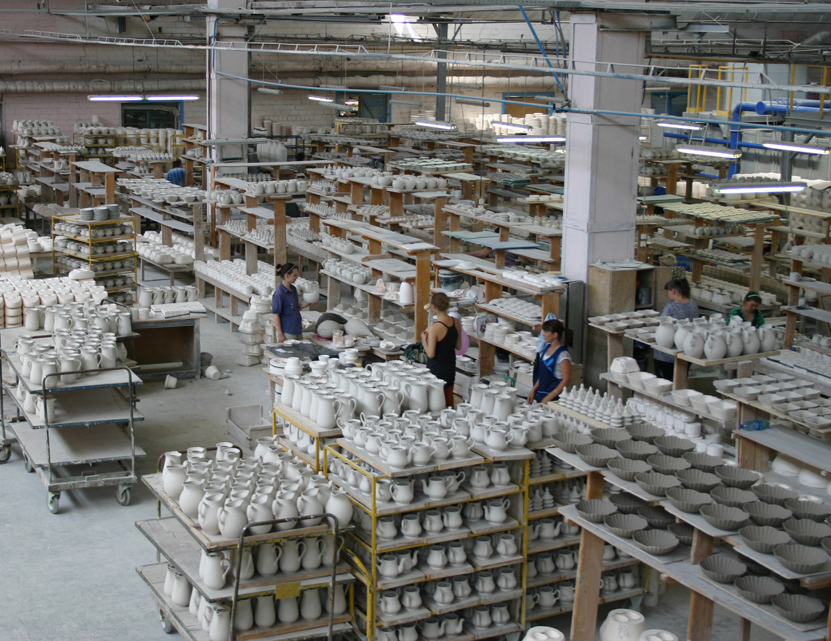 Добрушский фарфоровый завод возобновляет поставки продукции в Украину