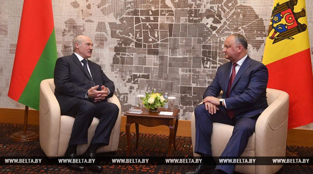 Александр Лукашенко поздравил Игоря Додона с Днем независимости Молдовы 