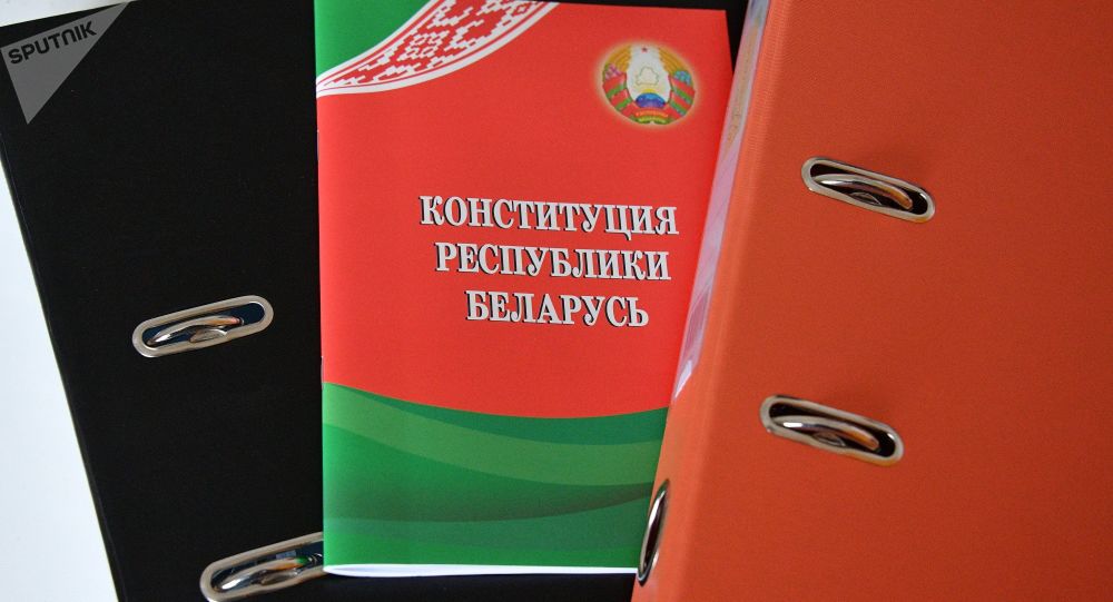 Более 15 тысяч предложений: конституционная комиссия начала работу в Минске  