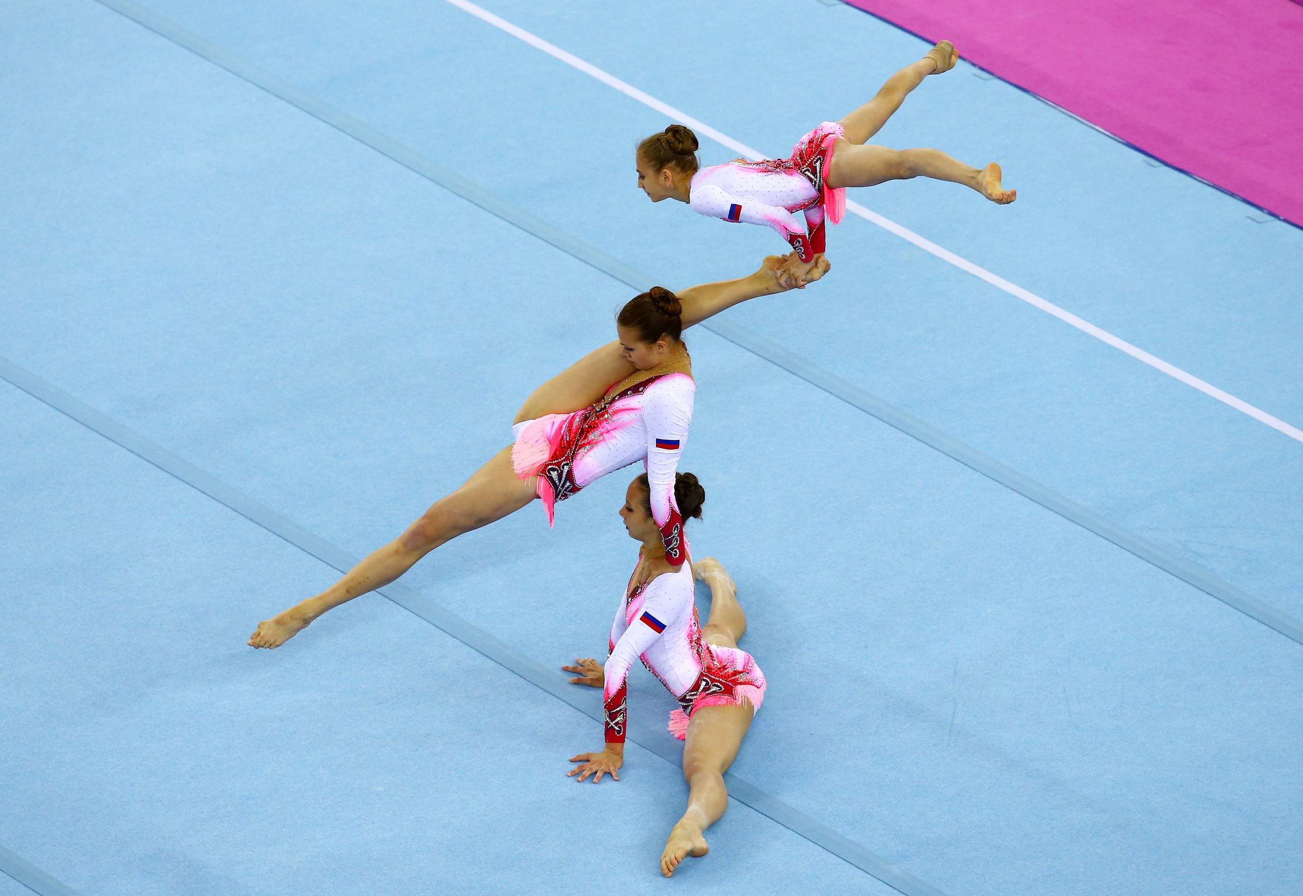 В Гомеле стартовало первенство Беларуси среди юниоров по спортивной акробатике