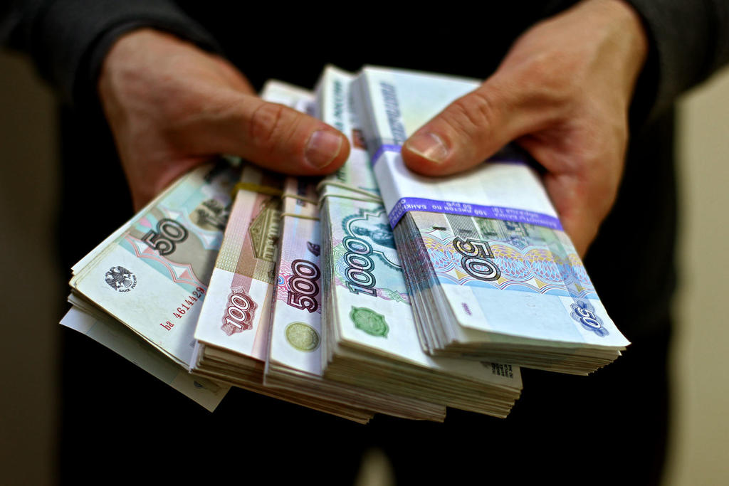 Доллар и европодорожали, российский рубль подешевел