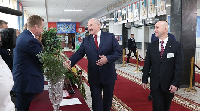 Президент Беларуси проголосовал на выборах в местные Советы депутатов