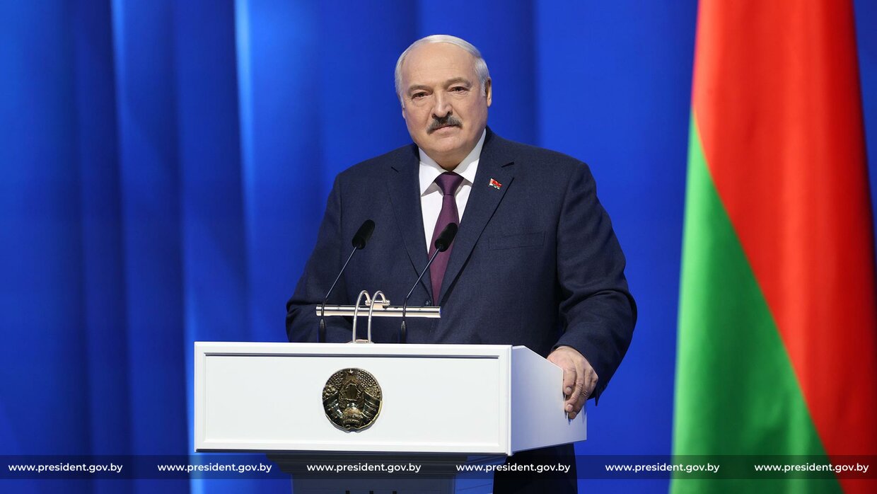 Лукашенко рассказал об идеологических бомбах, которые заложили во всех экс-республиках СССР