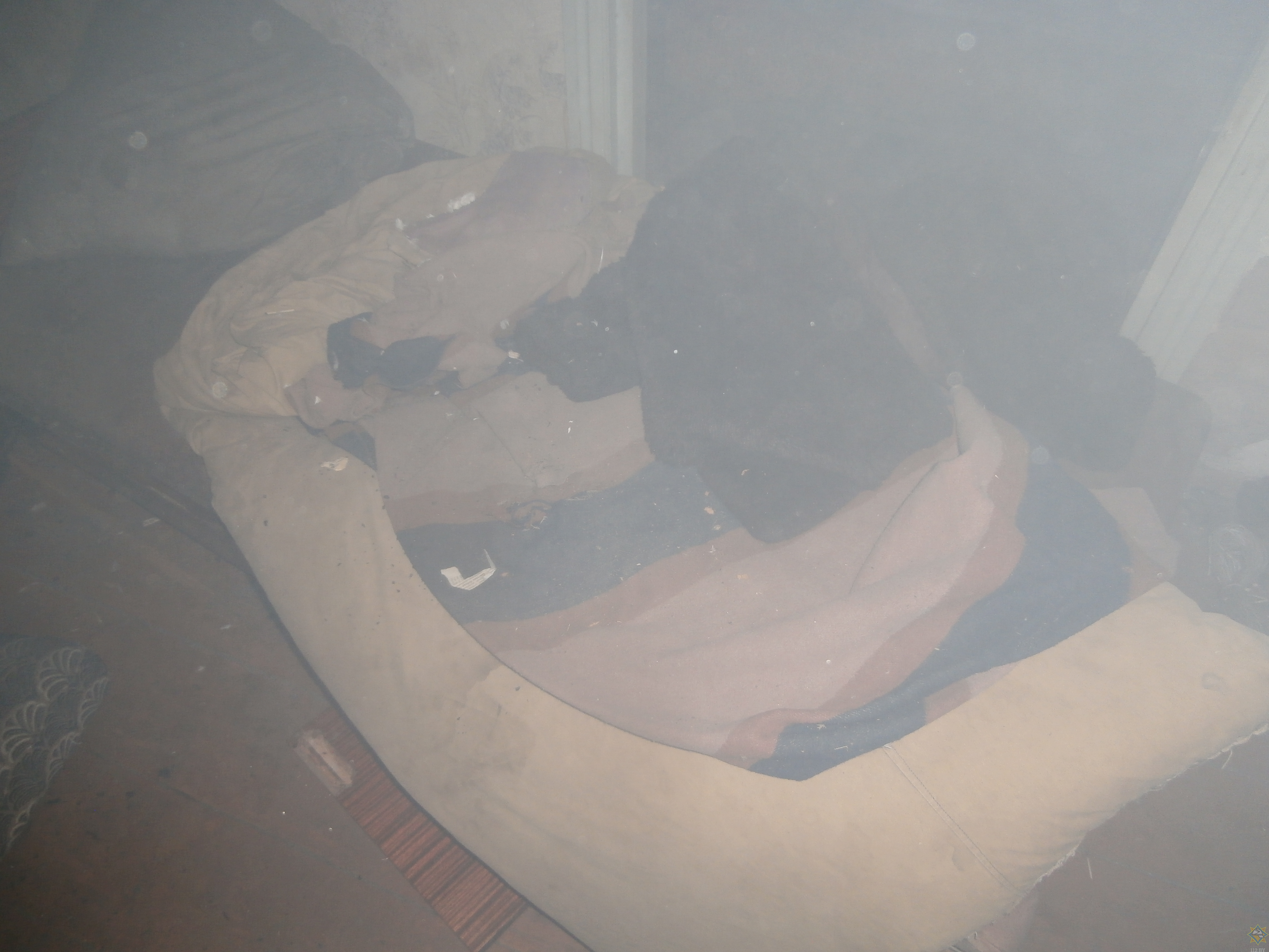 В Речицком районе горел жилой дом. Хозяина спасли