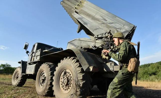 Песков: Путину доложили о перегруппировке войск России под Харьковом