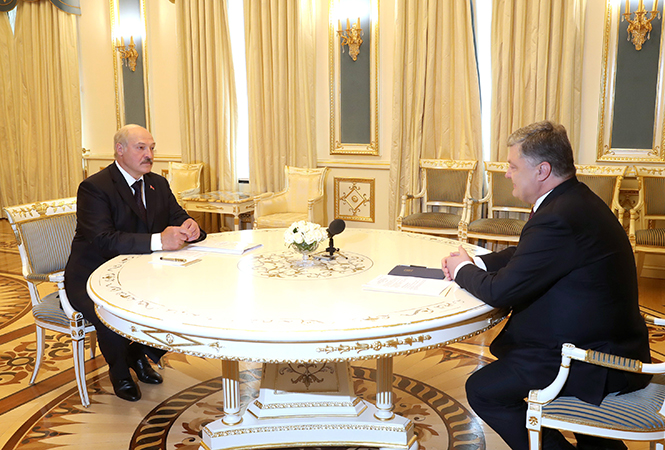 Порошенко планирует принять участие в белорусско-украинском форуме регионов