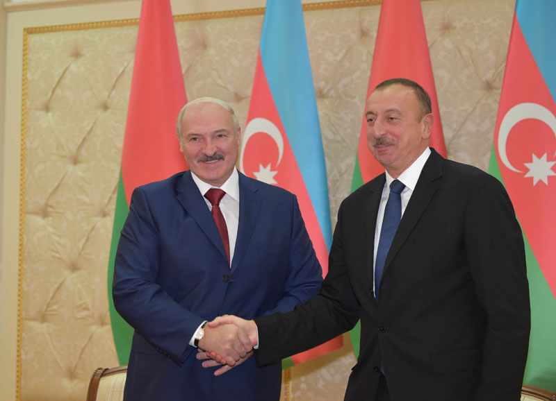 Лукашенко: Беларусь и Азербайджан стремятся к углублению стратегического партнерства
