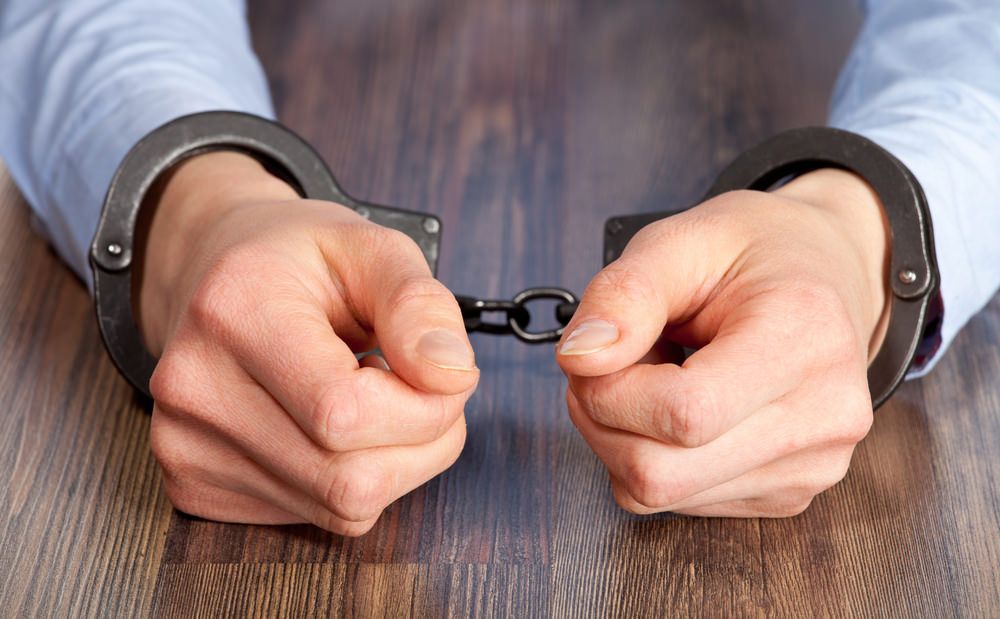 В Добрушском районе ударивший ребенка мужчина арестован на 3 месяца 