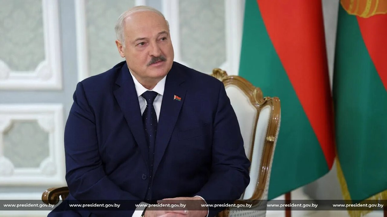 Президент Беларуси Александр Лукашенко поздравил соотечественников с Днем Независимости