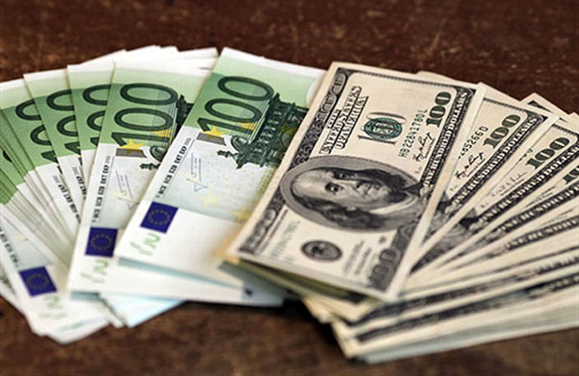 Доллар 16 мая подешевел, евро и российский рубль подорожали