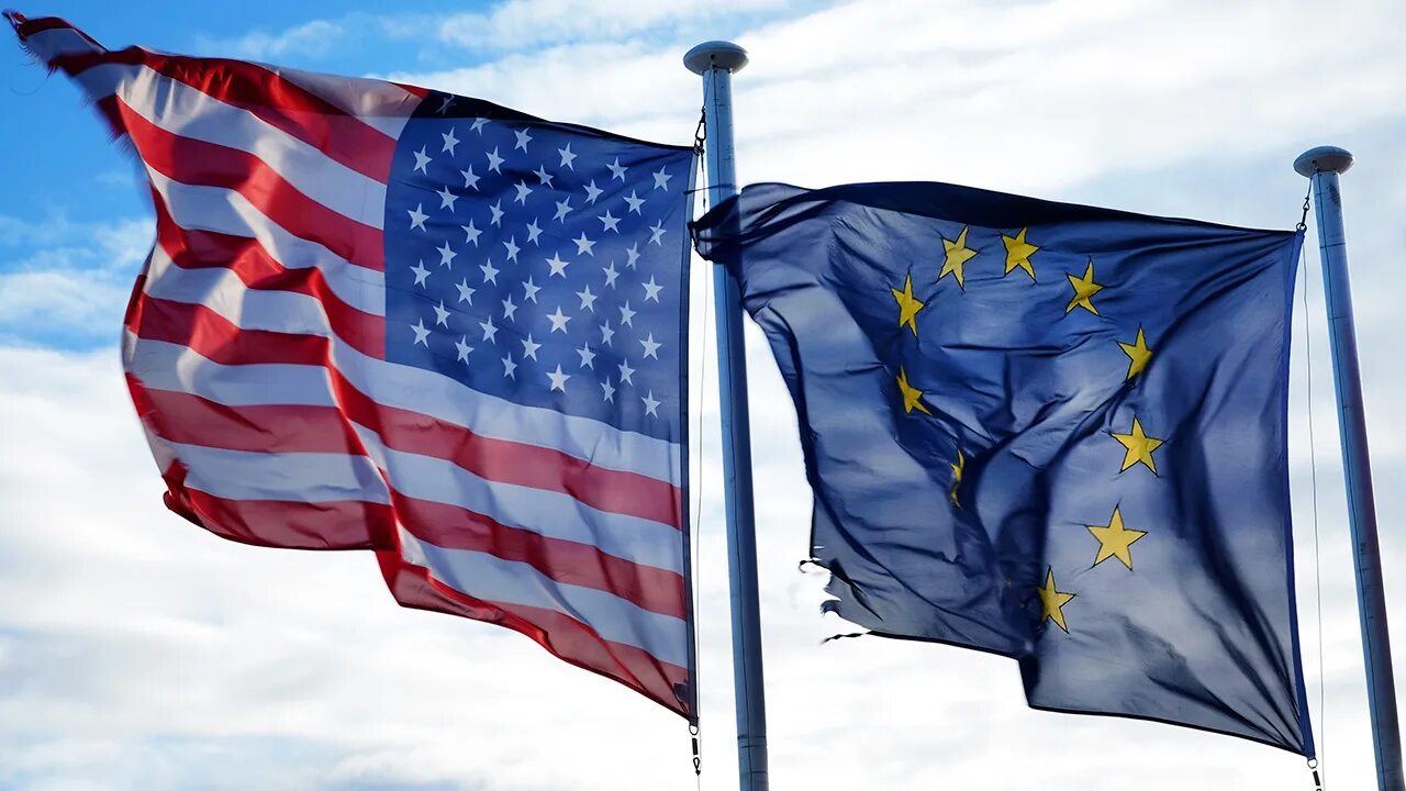 Ответные пошлины ЕС против США затронут автомобили, самолеты Boeing и бурбон