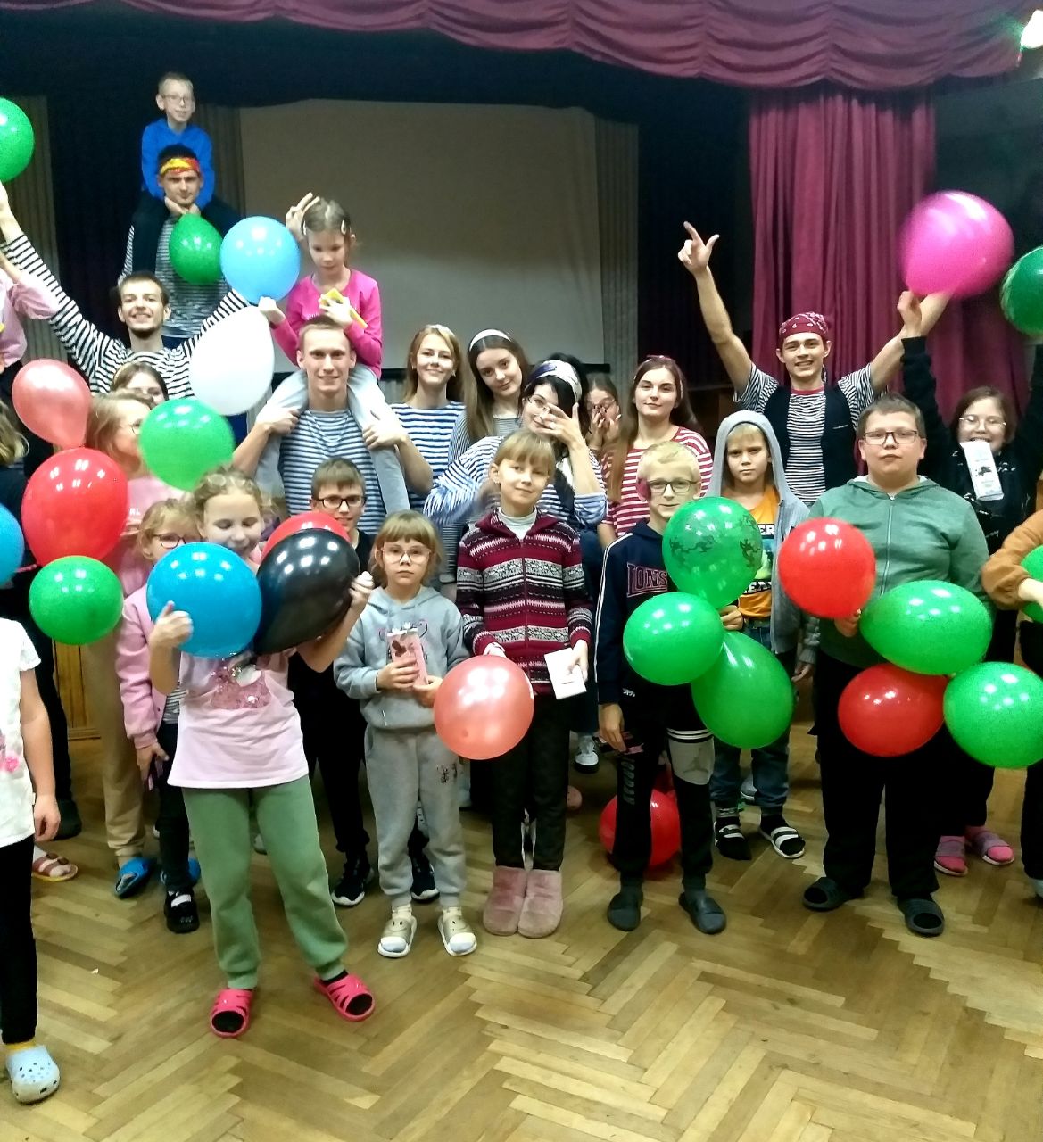 Студенты Гомельского медуниверситета провели благотворительную акцию в Гомельской областной детской больнице медицинской реабилитации 