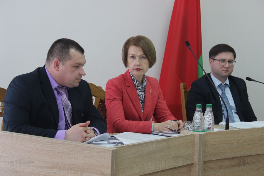 Председателем областного Совета депутатов стала Екатерина Зенкевич