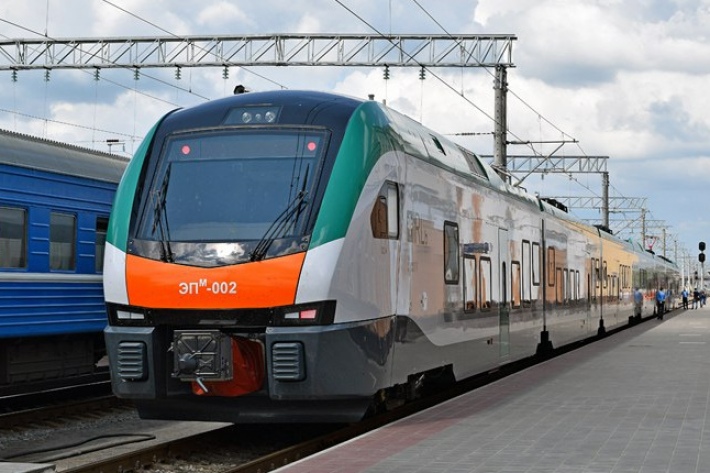 Дополнительный поезд назначен из Гомеля в Минск