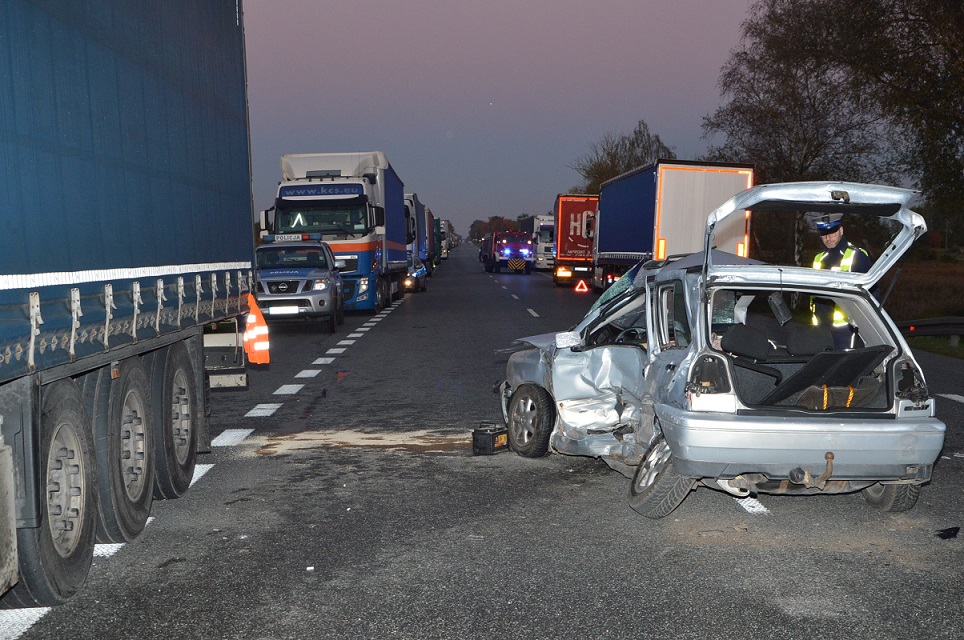 Белорусский дальнобойщик попал в Польше в ДТП с тремя машинами