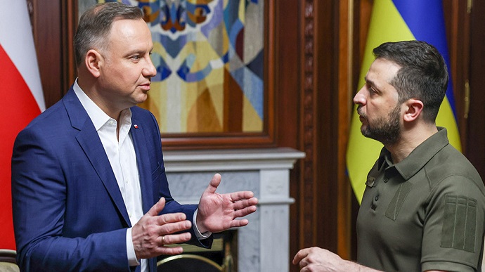 Зеленский задумал продать часть Украины за 100 млрд долларов: в сделке заинтересованы три страны Европы