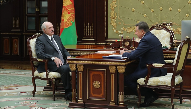 Президент Беларуси поручил встряхнуть всю систему потребкооперации в Беларуси