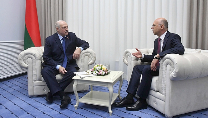 Лукашенко: Беларуси и Молдове нужно активнее развивать совместные предприятия
