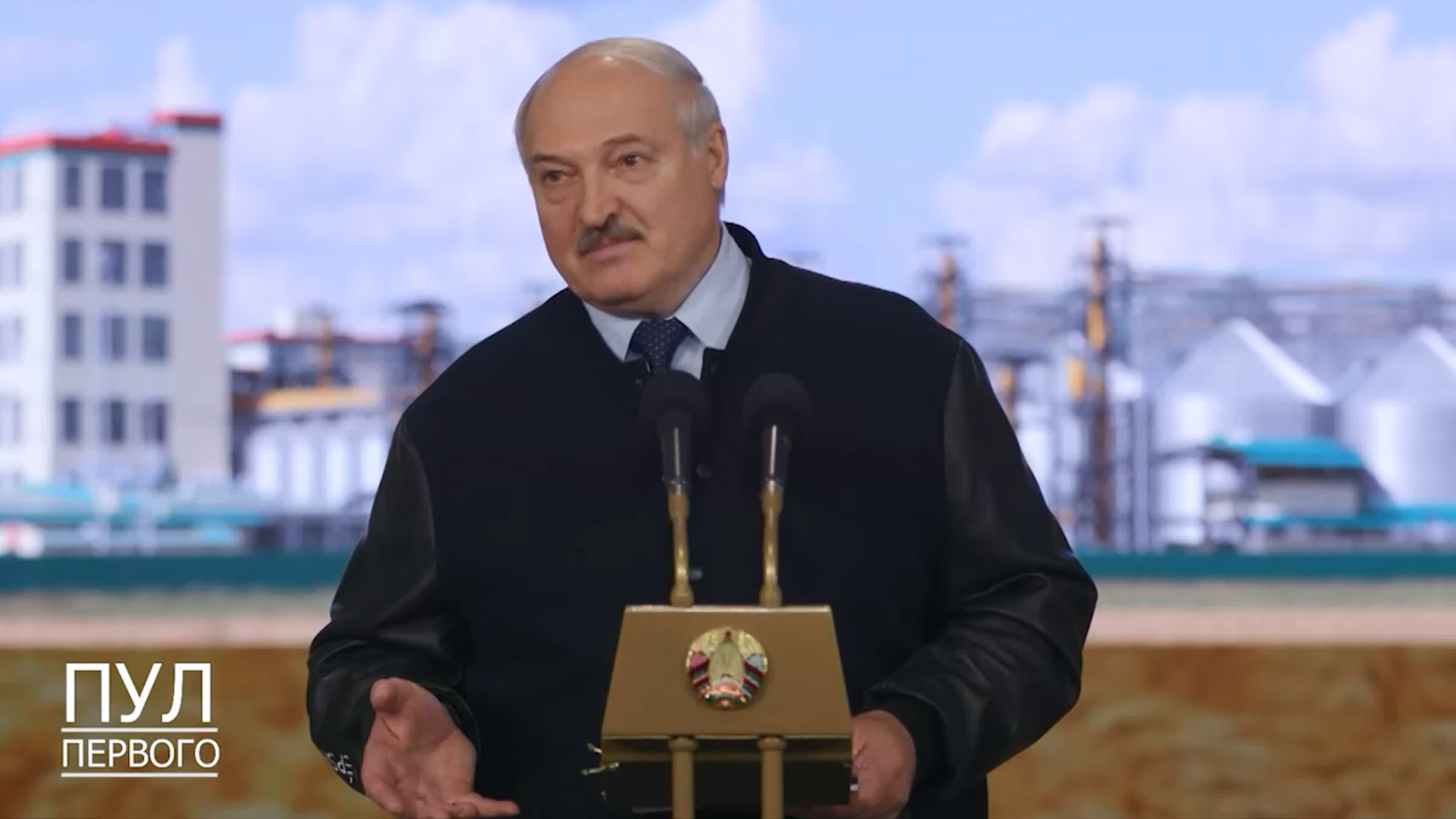 Лукашенко: партия нас так учила