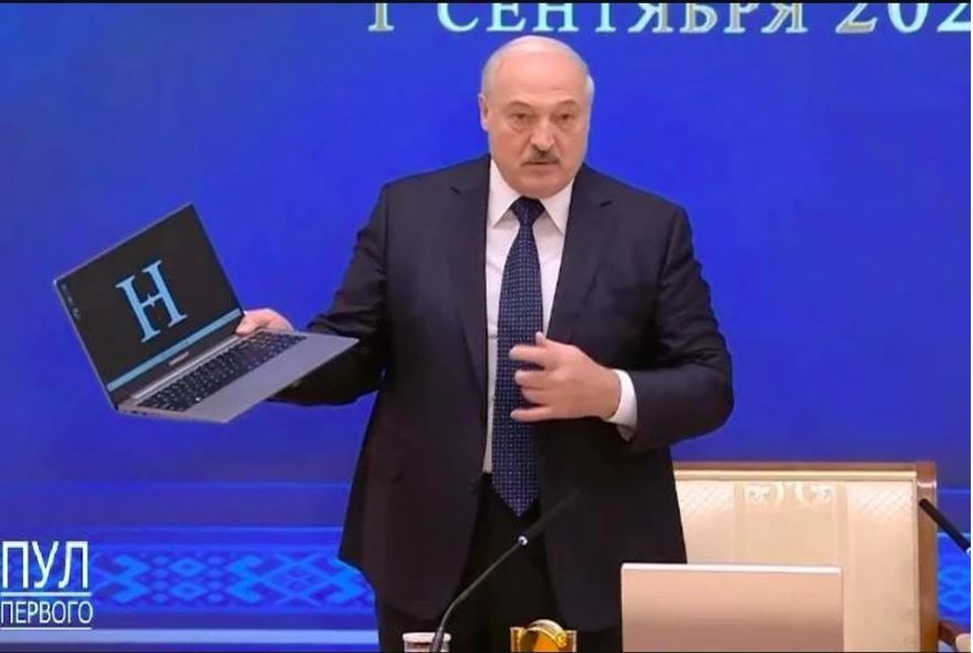 На «Горизонте» рассказали подробности о первом белорусском ноутбуке, который показал Лукашенко