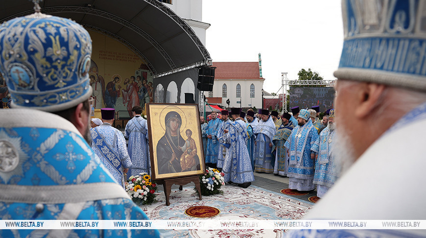 Всебелорусский крестный ход завершился в столице в день Минской иконы Божией Матери