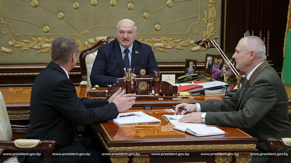 Лукашенко рассказал, с каким животным встретился, катаясь на квадроцикле