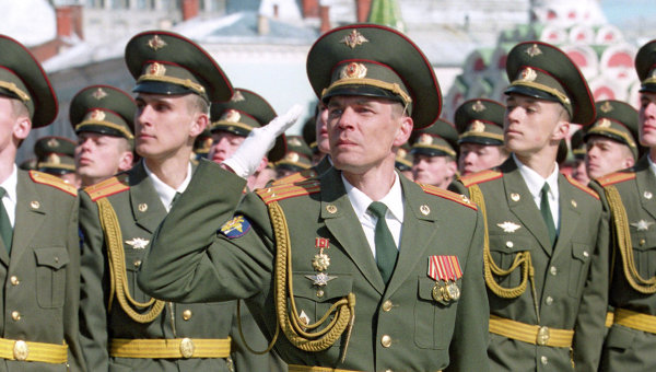 Военных в России могут отправлять на пенсию на пять лет позже