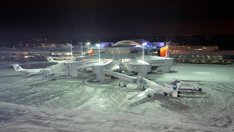 Сотни рейсов задержаны в аэропортах Москвы 