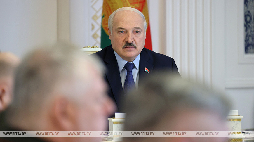 Лукашенко возмутился наценкой под 300% на яблоки, лук, свеклу и капусту