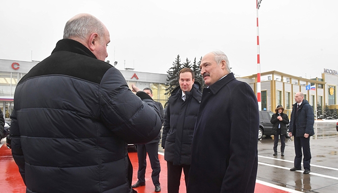 Президент Беларуси совершает рабочий визит в Россию