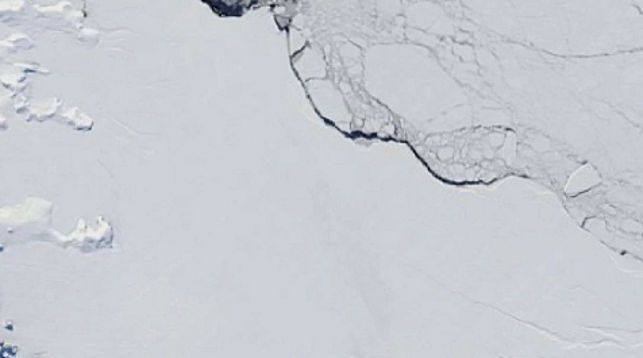 Опубликовано графическое изображение откола гигантского айсберга