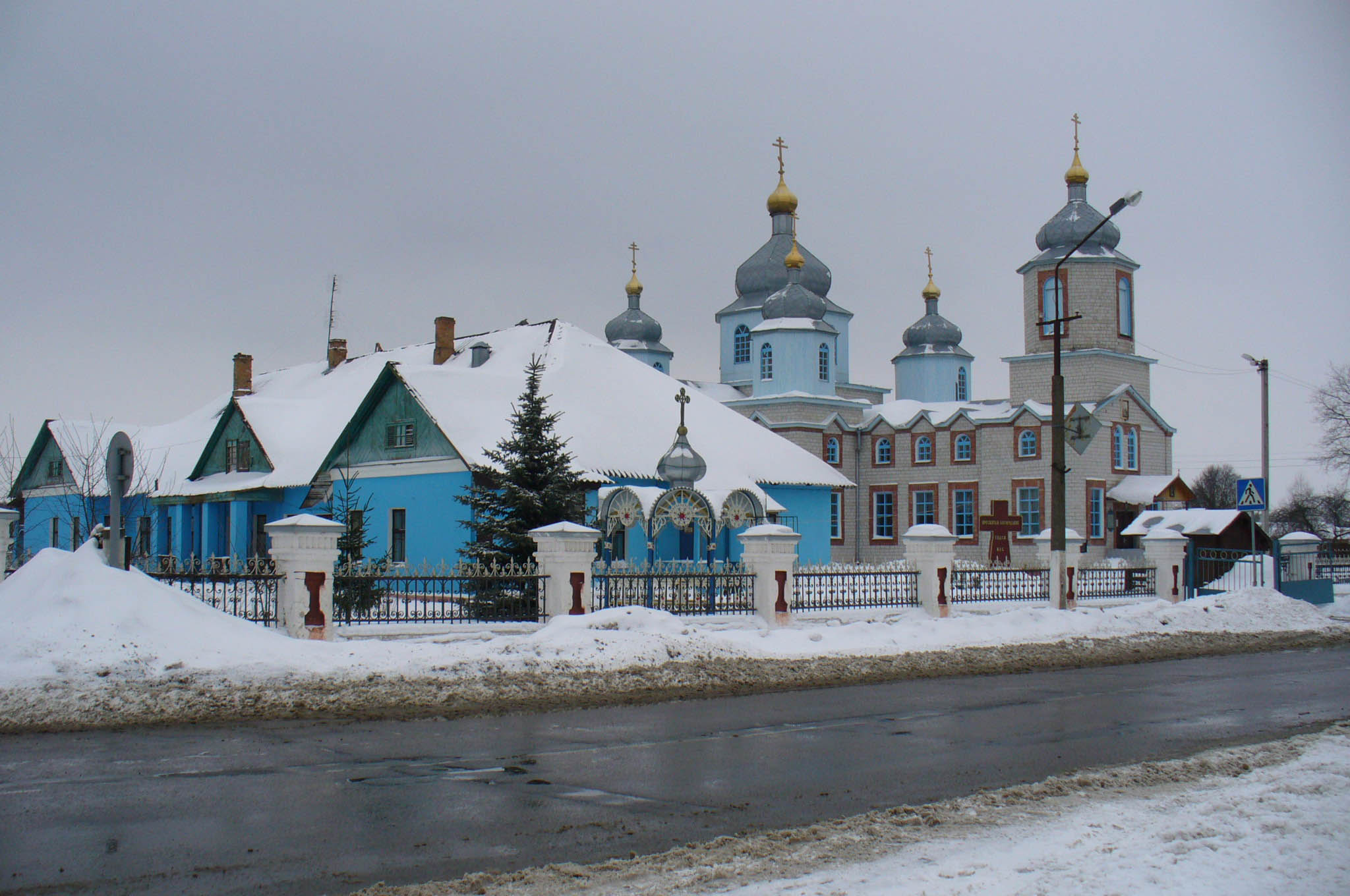 Православные верующие отмечают день Николая Чудотворца 19 декабря