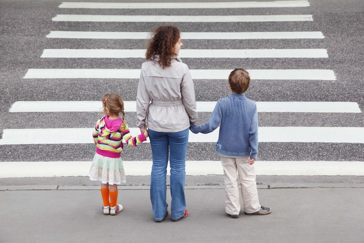 Минобразования призывает родителей внимательнее следить за детьми