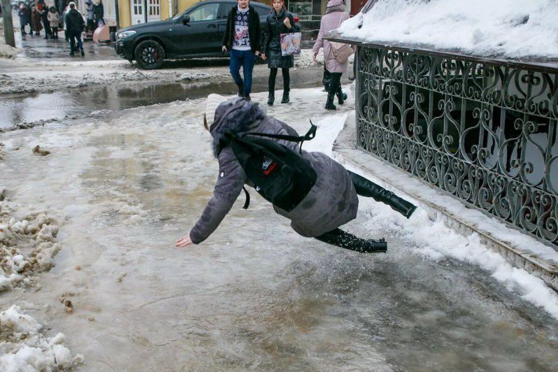 Более 4 500 человек получили травмы из-за гололёда в Беларуси