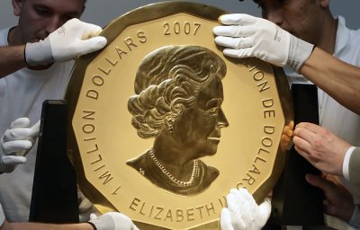 Монету весом 100 кг украли из берлинского музея 