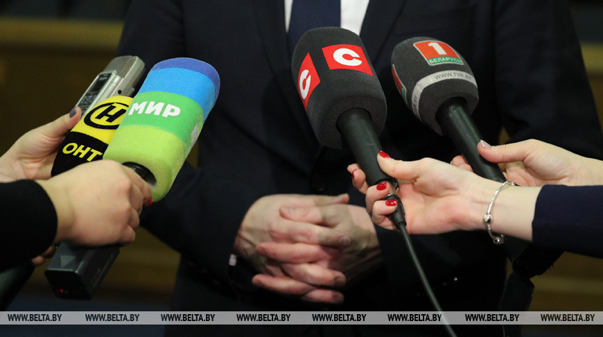 Основными источниками получения информации белорусы назвали республиканское ТВ и интернет-СМИ