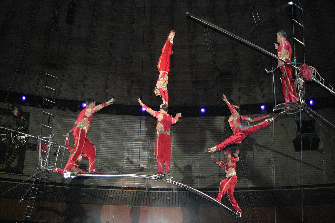 Канатоходцы из Мозыря выступят на старейшем фестивале циркового искусства 