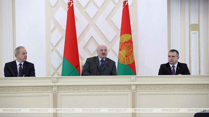 Лукашенко обеспокоен ситуацией в реальном секторе Гомельской области