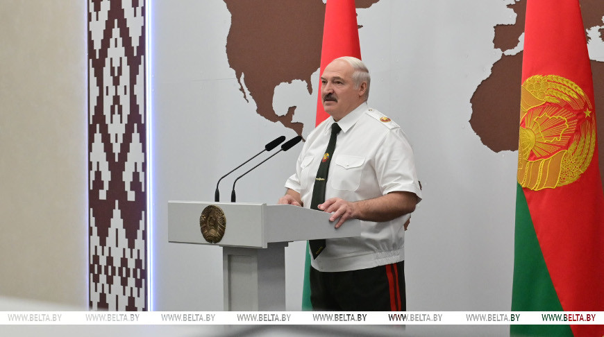 Общественно-политическая ситуация в Беларуси во многом стабилизировалась, но остается непростой - Лукашенко