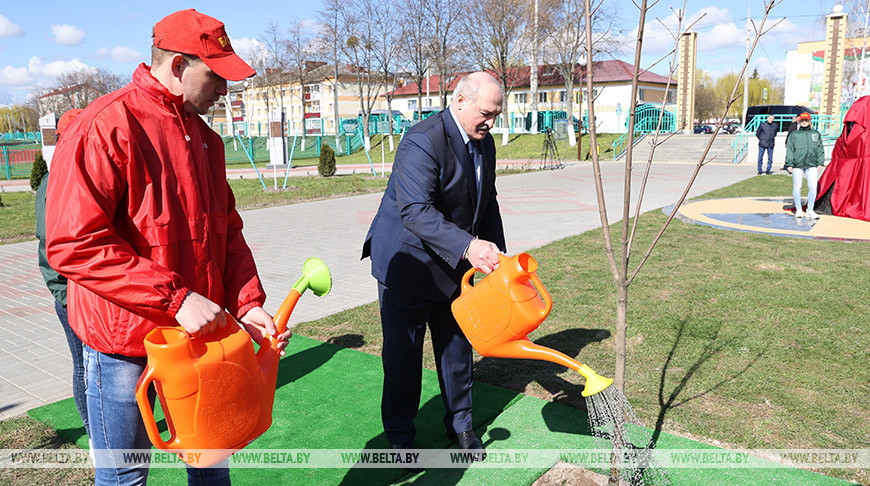 Лукашенко в Брагине принял участие в закладке Аллеи Памяти