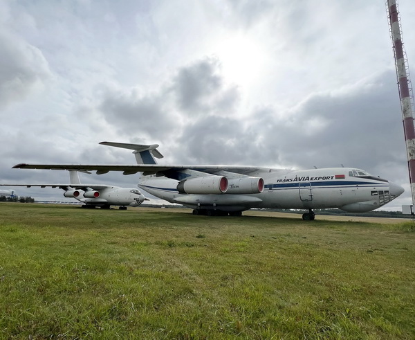 В Беларуси можно купить два самолета Ил-76 за $660 тысяч и $680 тысяч