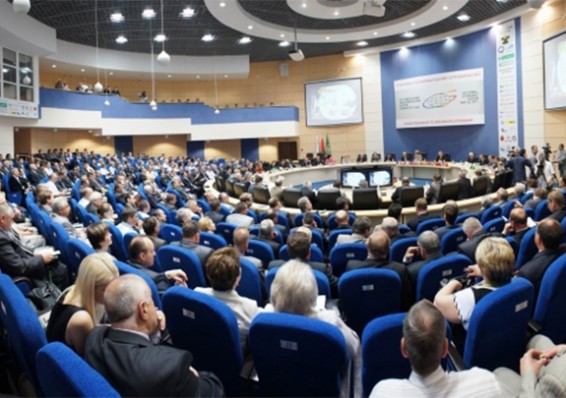 700 человек из 15 стран – стартует Гомельский экономический форум