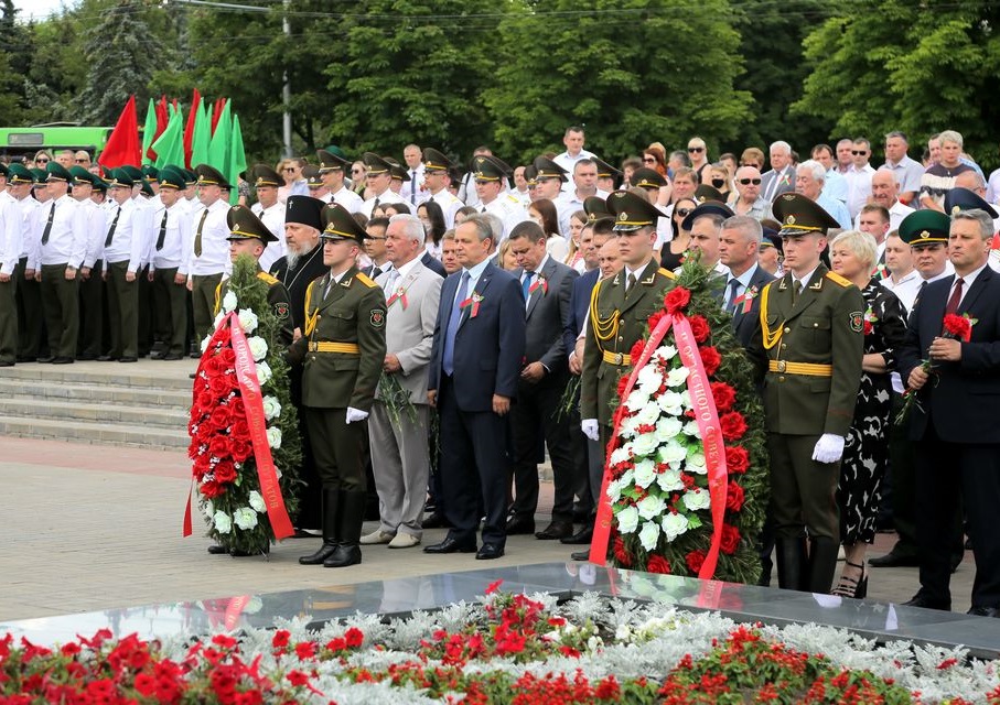 Митинг на Аллее Героев 